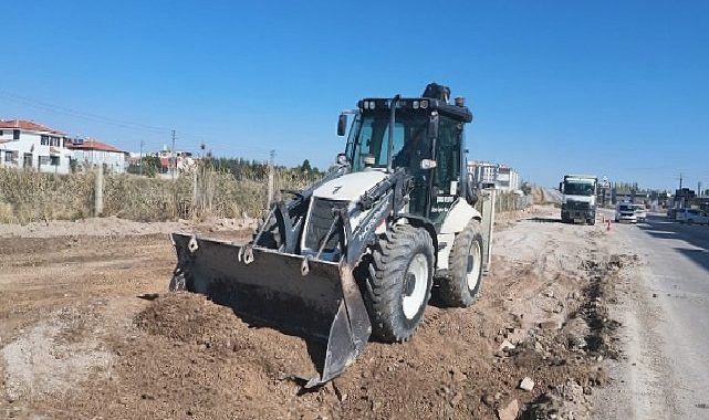 Çumra Belediyesi’nden Mavi Tünel Caddesi’nde Etraf Düzenlemesi Çalışması