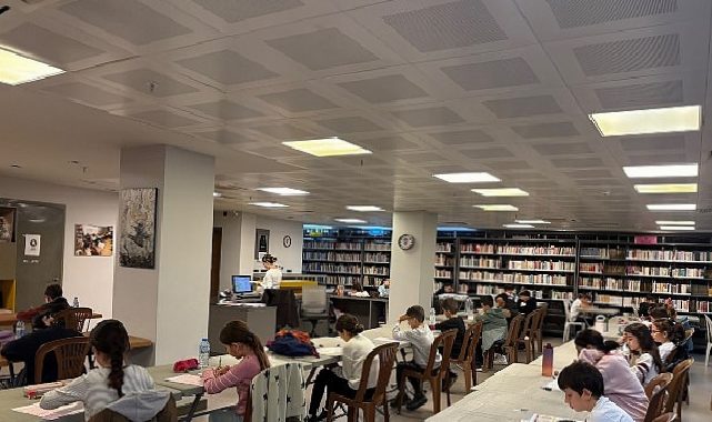 Efes Selçuk Belediyesinden Öğrencilere İmtihan Hazırlığında Takviye