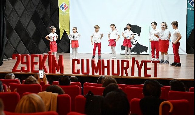 Final Okulları Kemer Şubesi’nde 29 Ekim Cumhuriyet Bayramı Coşkusu