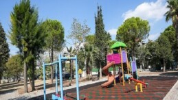 Gaziemir’in parklarında bakım ve yenileme çalışması