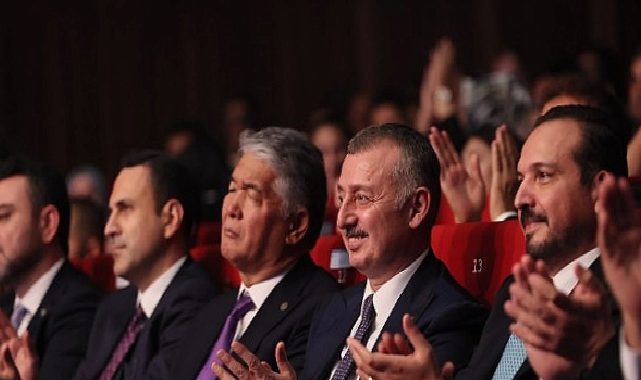 Gençliğin Başşehri Kocaeli’de 300 milyon tek ses tek yürek