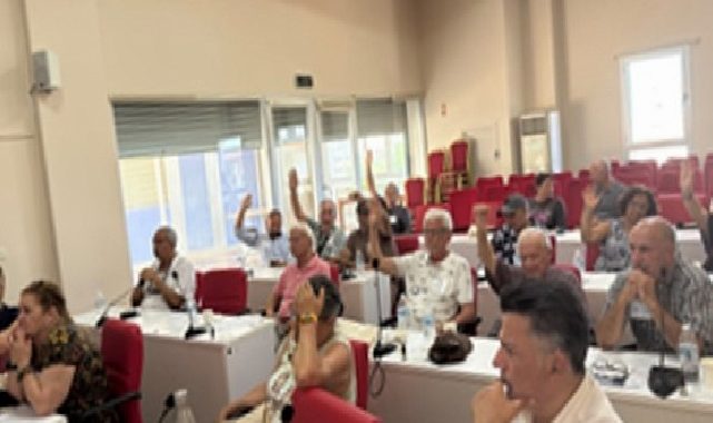 İzmir’de 30 ilçenin sesi Yurttaş Meclisi’ne taşınacak