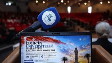 İzmir’in Üniversiteleri Cumhuriyet’in Kazanımlarını DEÜ’de Konuştu