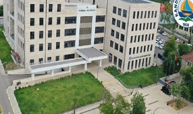 Kandıra Belediyesi’nden Üniversite Öğrencilerine 15 Bin TL Eğitim Takviyesi