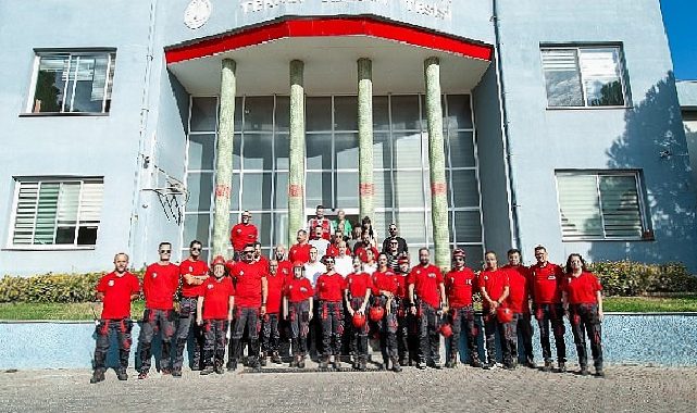 Karşıyaka Belediyesi işçisine sarsıntı tahliye tatbikatı