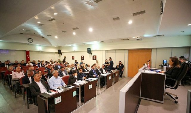 Karşıyaka’nın 6,6 milyar TL’lik 2027 bütçesine onay