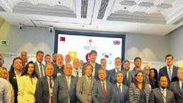 Keçiören Belediye Başkanı Özarslan’a Londra’da “Küresel Hizmet Ödülü”