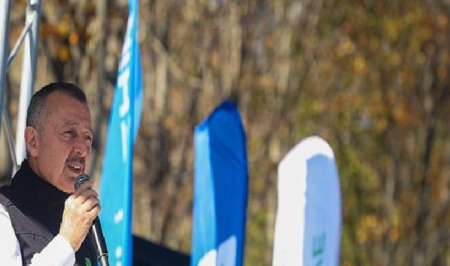 Lider Büyükakın: “Geyik sohbeti yapmıyoruz geleceğimiz için çalışıyoruz”