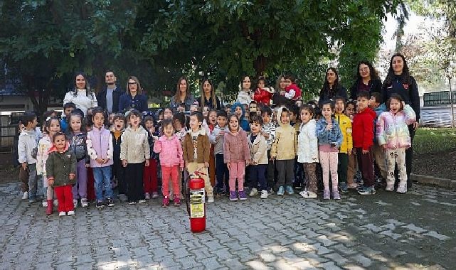 Lider Çerçioğlu çocukların gelişimleri için yanlarında olmaya devam ediyor