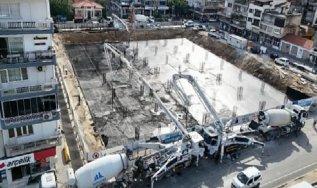 Lider Çerçioğlu’nun İncirliova’ya Kazandıracağı Cumhuriyet Meydanı ve Yeraltı Otoparkı Projesinde Çalışmalar Sürüyor