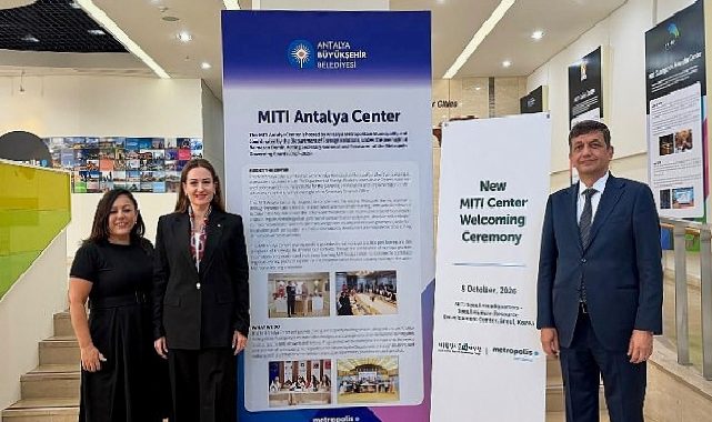 Lider Vekili Özdemir Seoul Smart Life Week’e katıldı