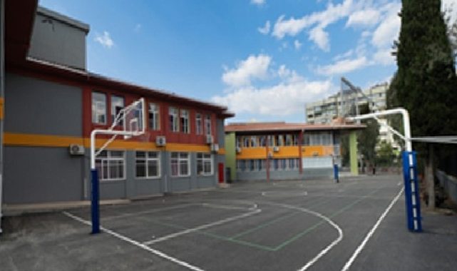 Öğrenciler istedi, okul bahçesi baştan sona yenilendi
