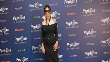 Peptiline, “Seçilmiş Peptitler” Dünyasını Marka Elçisi Nebahat Çehre ile Tanıttı