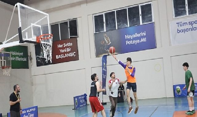 Sokak Basketbolunda Şampiyonlar Kupalarını Aldı