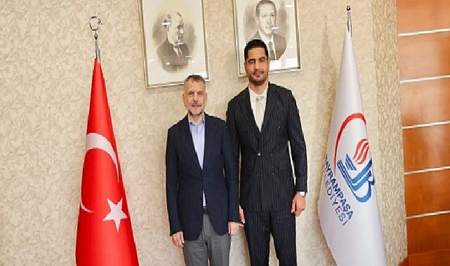 Taha Akgül’den Lider Vekili Akın’a ziyaret