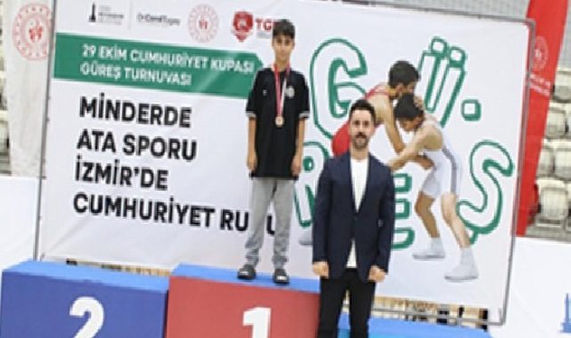 Tatami ve minderde Cumhuriyet coşkusu